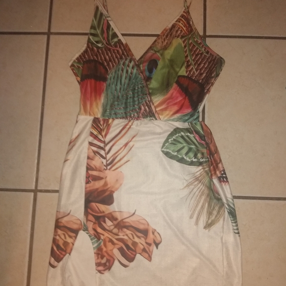 Tropical Palm Print Low Cut Wrap Dress - Picture 4 of 10